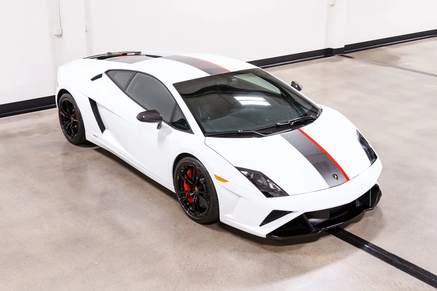 2014 Lamborghini Gallardo LP 560-2 verkauft von einem Fachhändler in Costa Mesa, Vereinigte Staaten, Foto 5 von 15