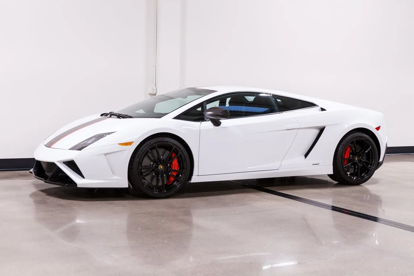 2014 Lamborghini Gallardo LP 560-2 verkauft von einem Fachhändler in Costa Mesa, Vereinigte Staaten, Foto 13 von 15