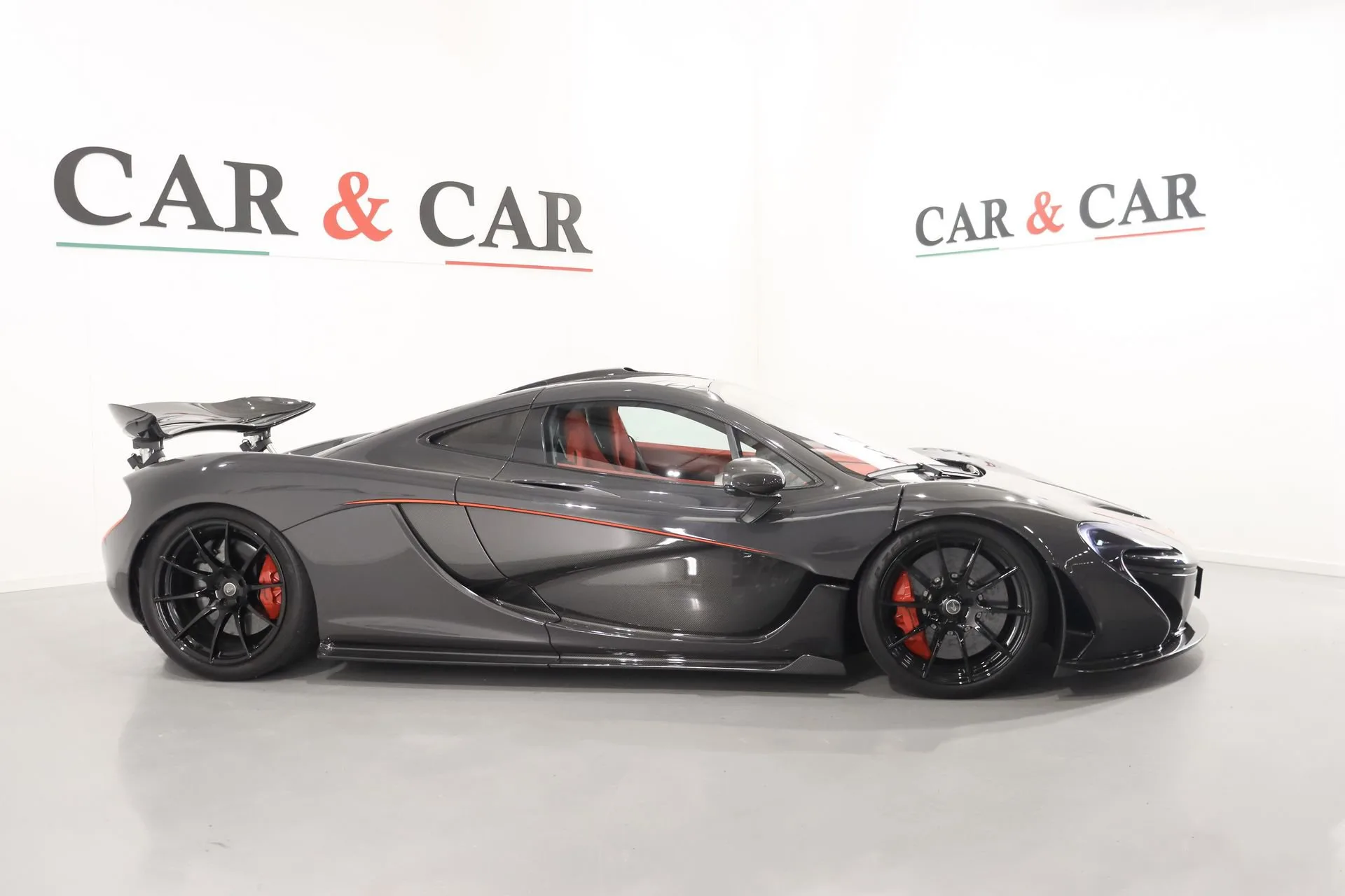2014 McLaren P1, 6/24