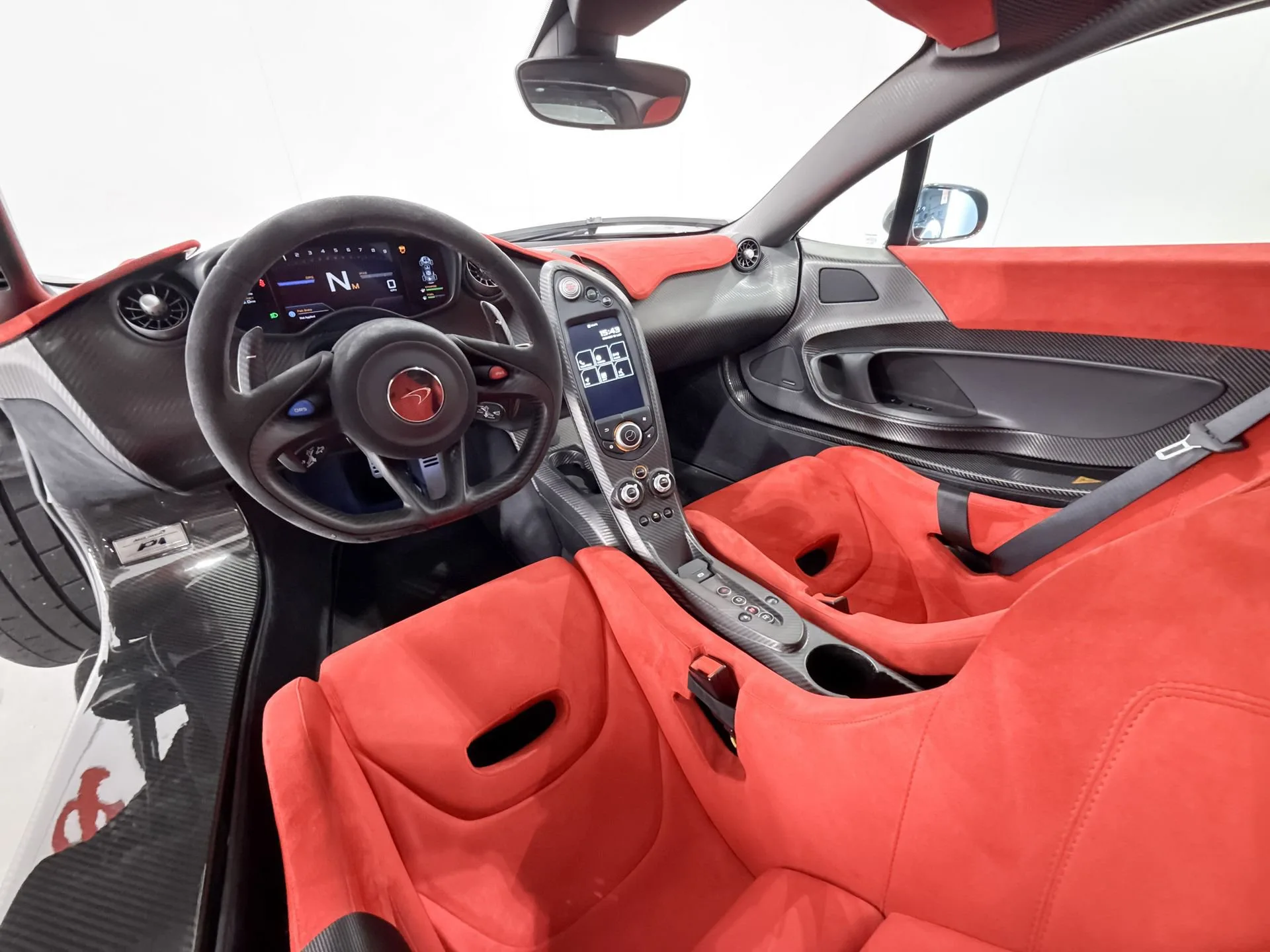 2014 McLaren P1, 12/24