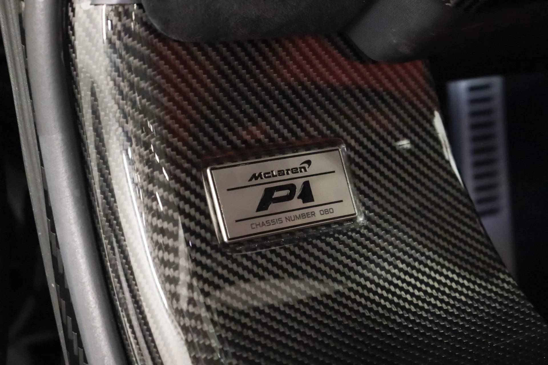2014 McLaren P1, 19/24