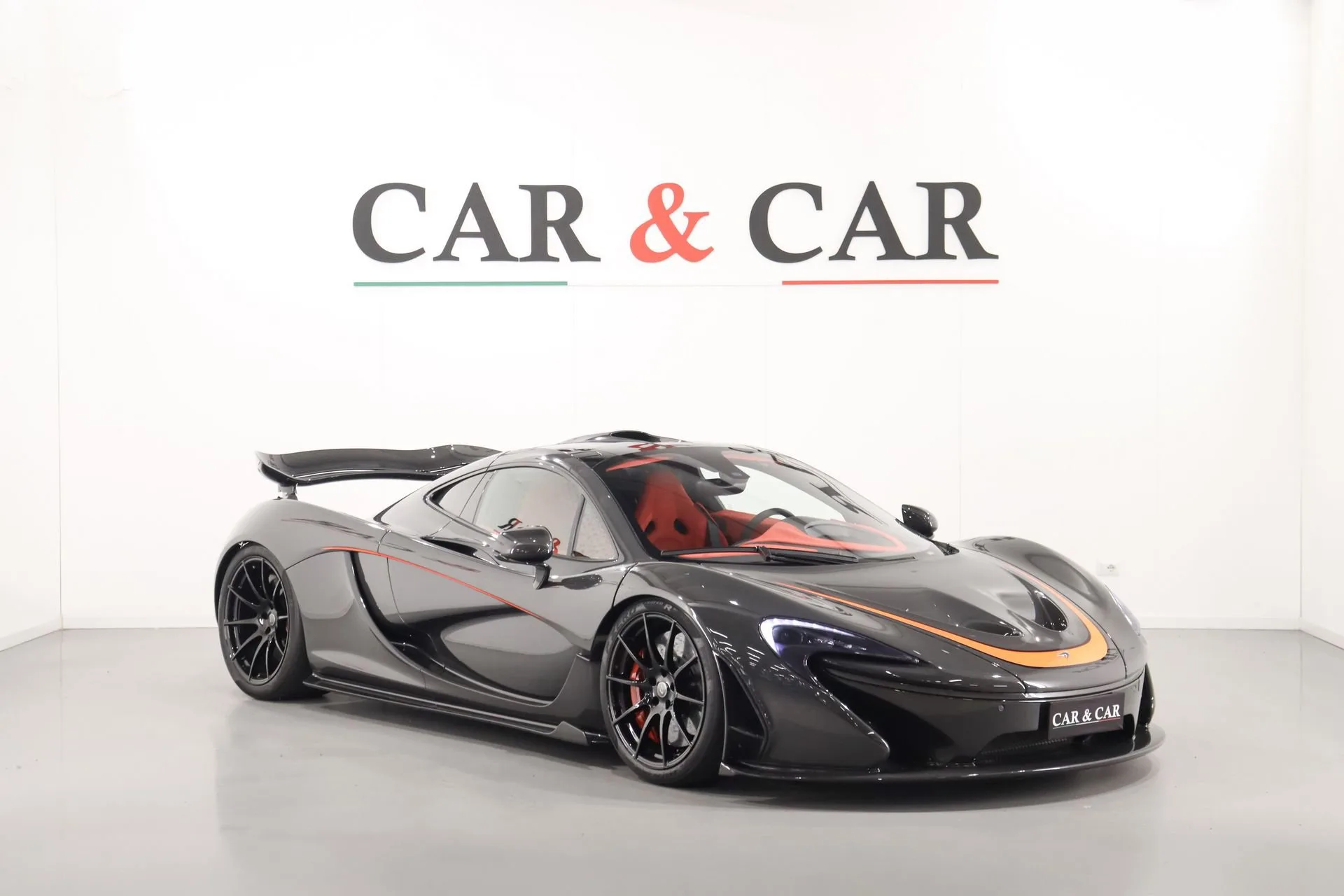 2014 McLaren P1, 23/24