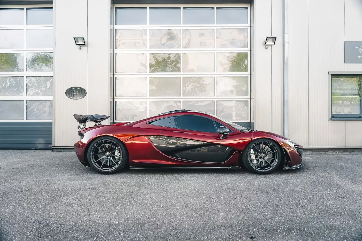 2014 McLaren P1 angeboten von einem Supersportwagenhändler in Munich, Deutschland, Foto 5 von 19