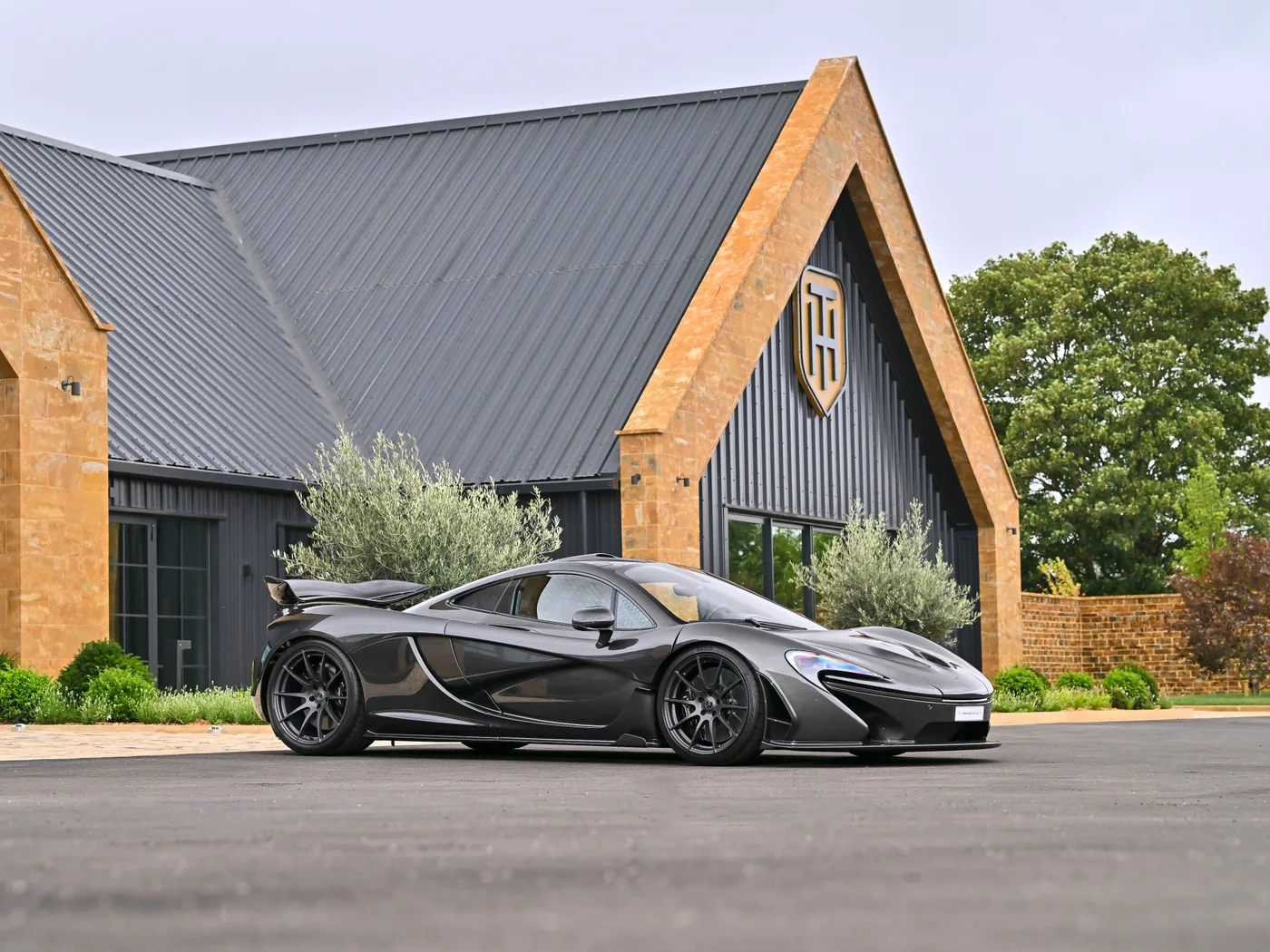 2014 McLaren P1 angeboten von einem Fachhändler in Hook Norton, Vereinigtes Königreich, Foto 2 von 15