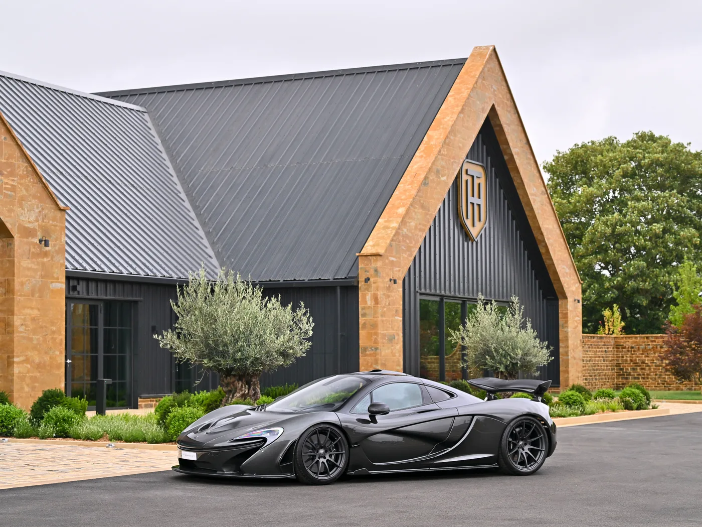 2014 McLaren P1 angeboten von einem Fachhändler in Hook Norton, Vereinigtes Königreich, Foto 4 von 15
