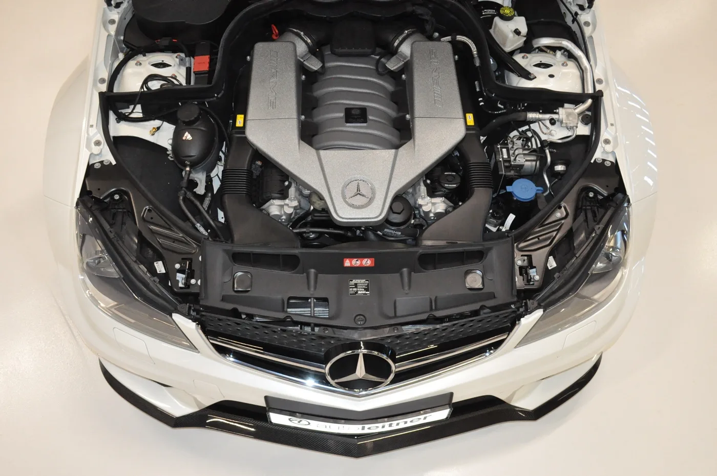 2014 Mercedes-AMG C 63 Black Series proposée par un négociant en voitures de collection à Alkmaar, Pays-Bas, photo 4 sur 15