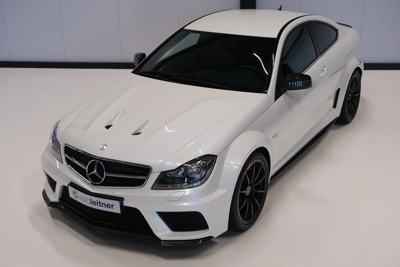 2014 Mercedes-AMG C 63 Black Series proposée par un négociant en voitures de collection à Alkmaar, Pays-Bas, photo 9 sur 15