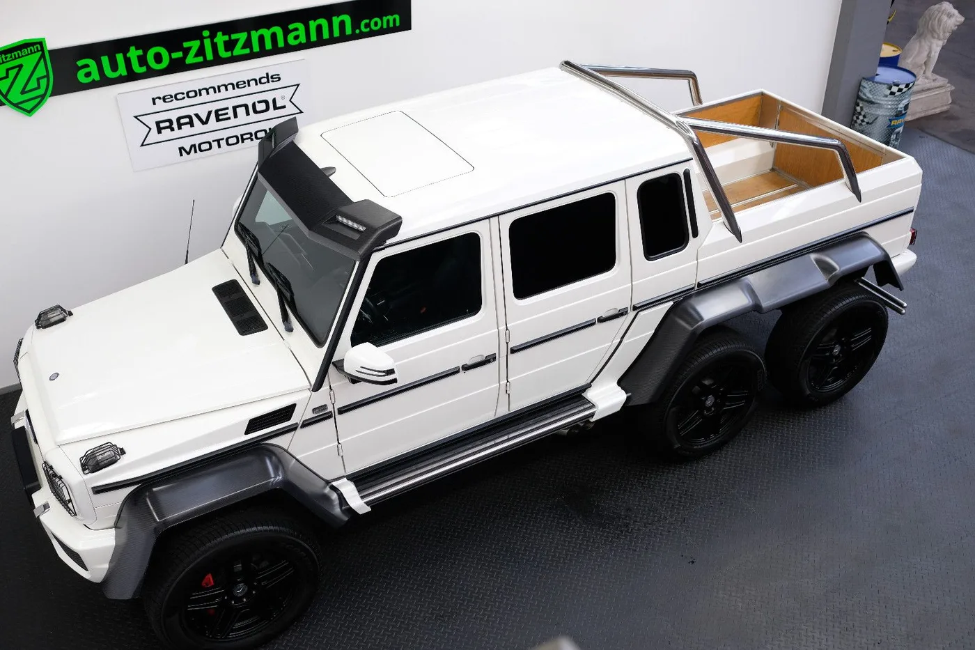 2014 Mercedes-AMG G 63 6x6 offered by a specialist dealer in Nuremberg, Germany, photo 4 of 15