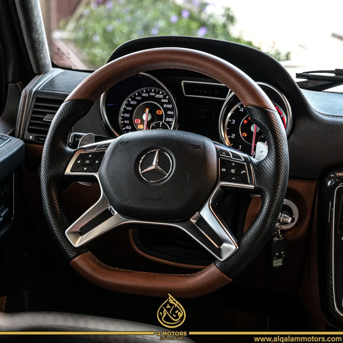 2014 Mercedes-AMG G 63 offered by a specialist dealer in Dubai, United Arab Emirates, photo 11 of 13
