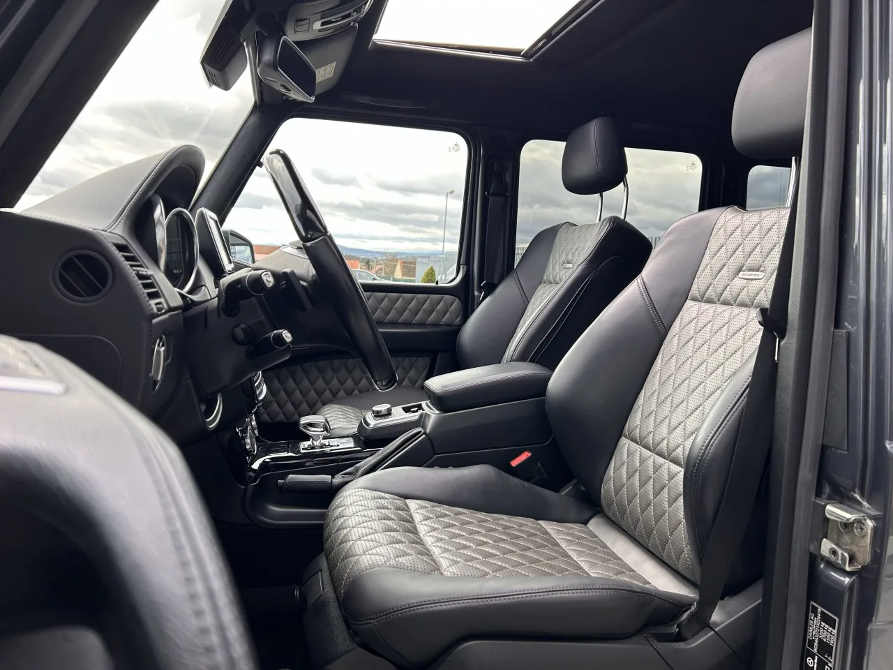 2014 Mercedes-AMG G 63 designo angeboten von einem Fachhändler in Písek, Tschechien, Foto 12 von 28