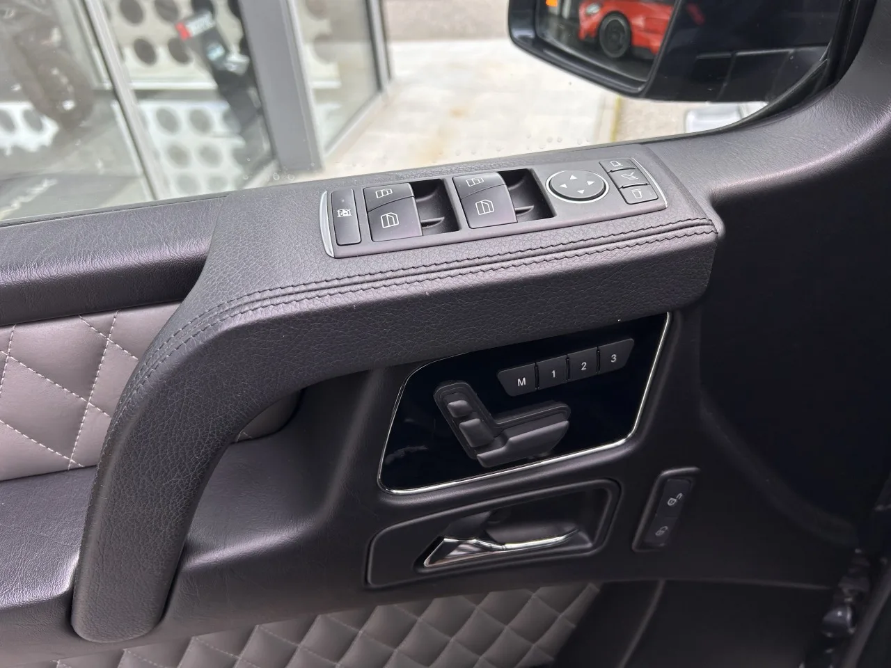 2014 Mercedes-AMG G 63 designo angeboten von einem Fachhändler in Písek, Tschechien, Foto 14 von 28