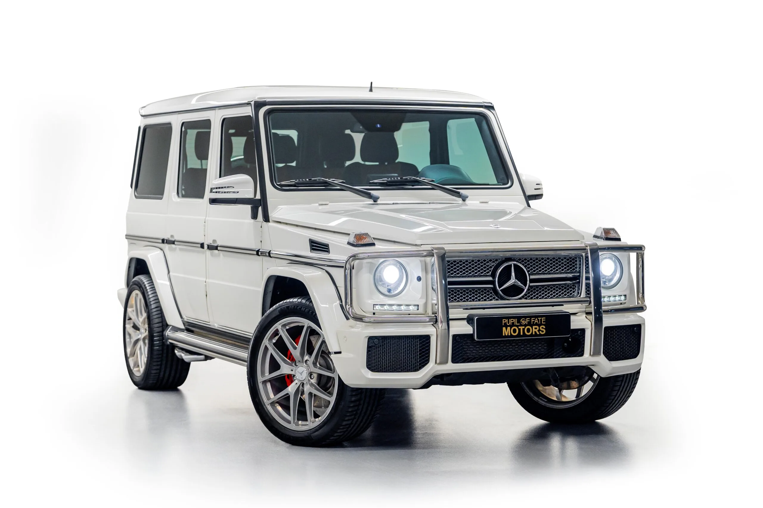 2014 Mercedes-AMG G 65 angeboten von einem Fachhändler in Dubai, Vereinigte Arabische Emirate, Hauptfoto