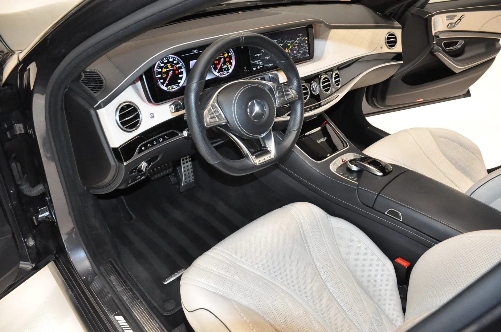 2014 Mercedes-AMG S 63 4MATIC designo, 2/30