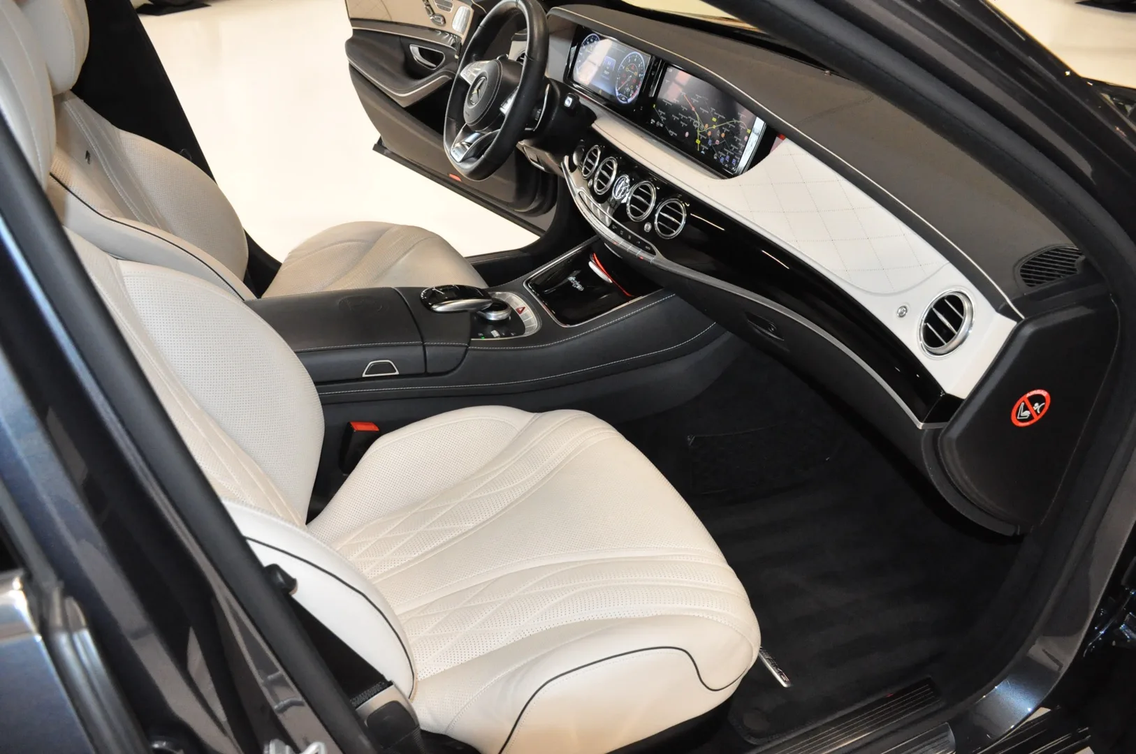 2014 Mercedes-AMG S 63 4MATIC designo, 15/30