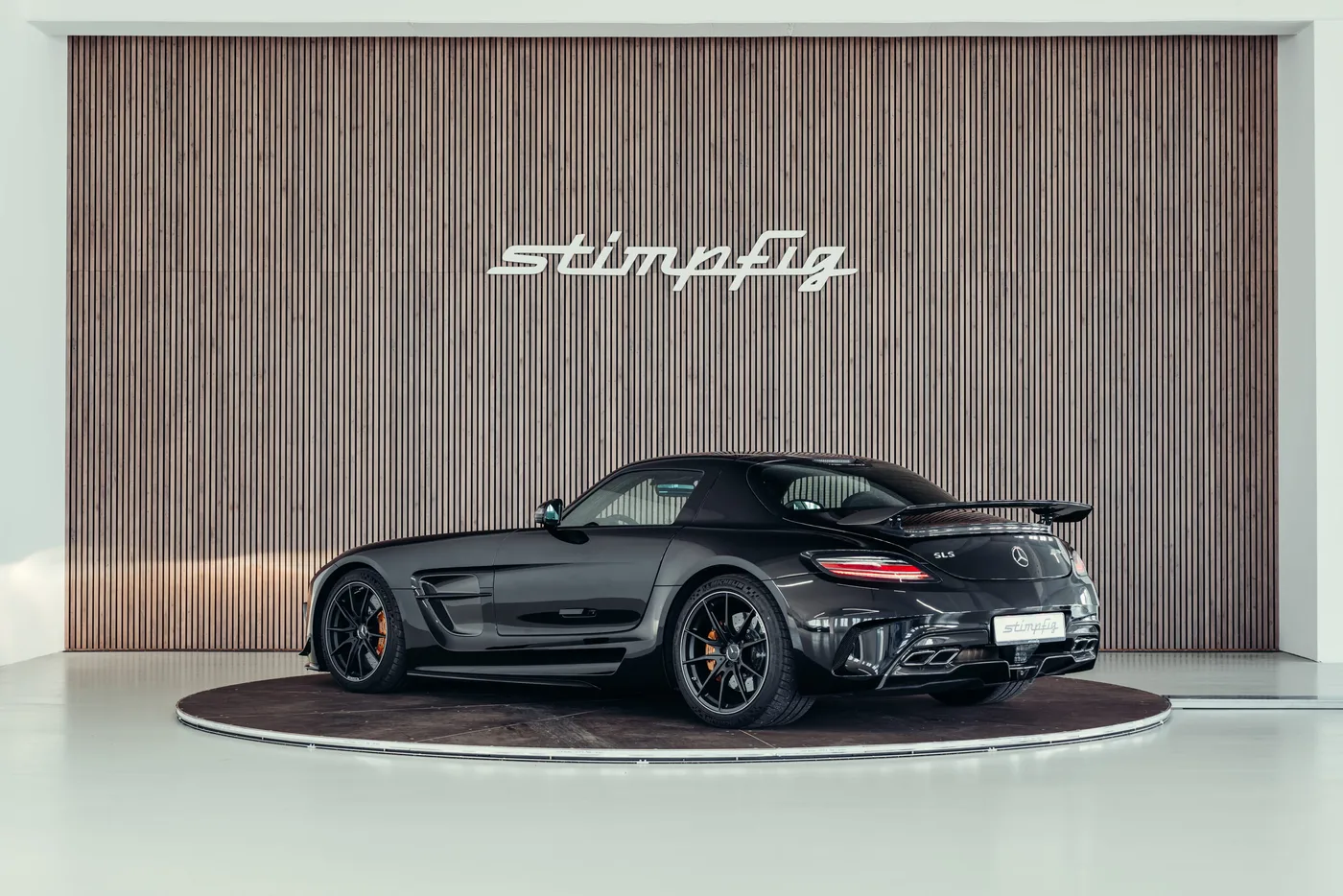 2014 Mercedes-AMG SLS Black Series proposée par un spécialiste de la voiture de collection à Stuttgart, Allemagne, photo 4 sur 25