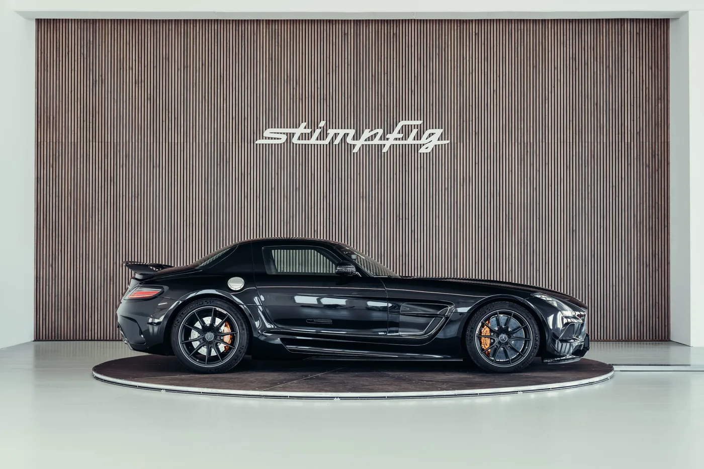 2014 Mercedes-AMG SLS Black Series proposée par un spécialiste de la voiture de collection à Stuttgart, Allemagne, photo 7 sur 25