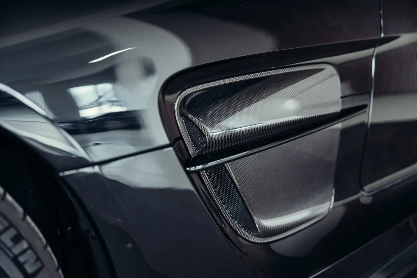 2014 Mercedes-AMG SLS Black Series proposée par un spécialiste de la voiture de collection à Stuttgart, Allemagne, photo 13 sur 25