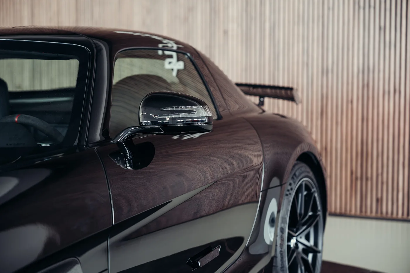 2014 Mercedes-AMG SLS Black Series proposée par un spécialiste de la voiture de collection à Stuttgart, Allemagne, photo 14 sur 25