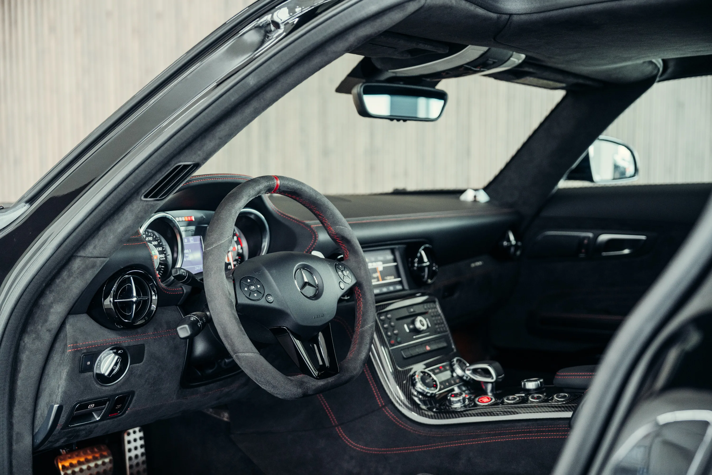 2014 Mercedes-AMG SLS AMG Black Series, 24/30