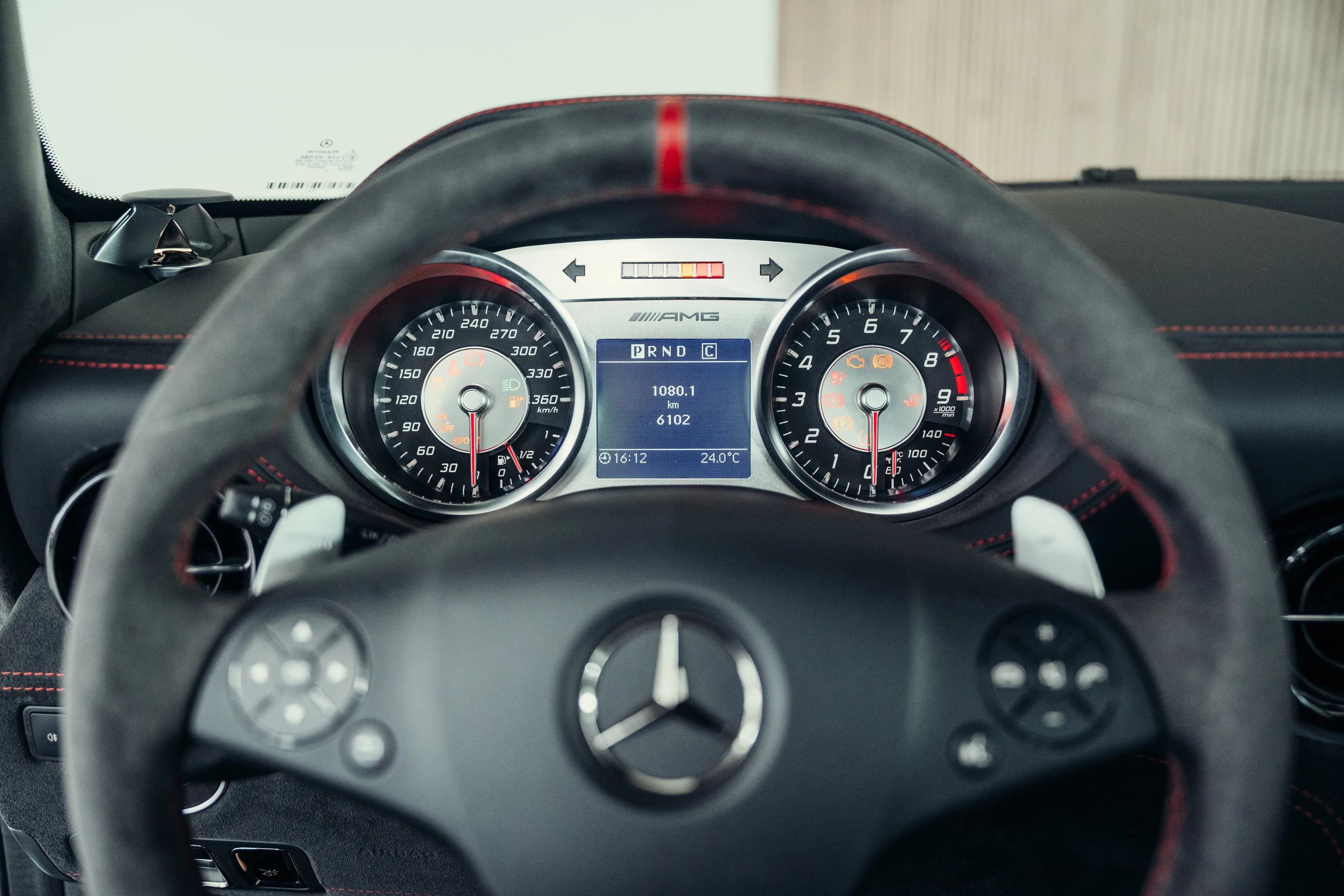 2014 Mercedes-AMG SLS AMG Black Series, 27/30