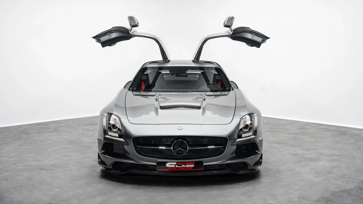 2014 Mercedes-AMG SLS Black Series offered by a specialist dealer in Dubai, United Arab Emirates, photo 5 of 25