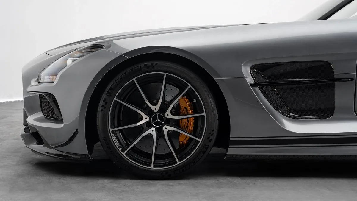 2014 Mercedes-AMG SLS Black Series offered by a specialist dealer in Dubai, United Arab Emirates, photo 7 of 25