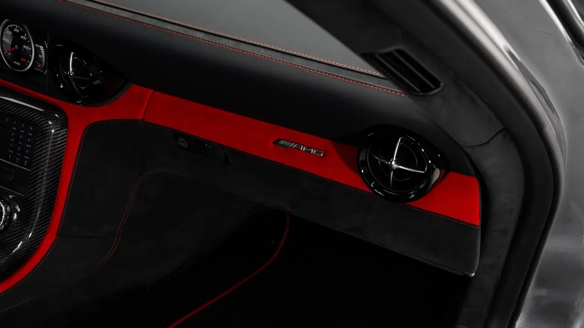 2014 Mercedes-AMG SLS Black Series offered by a specialist dealer in Dubai, United Arab Emirates, photo 17 of 25