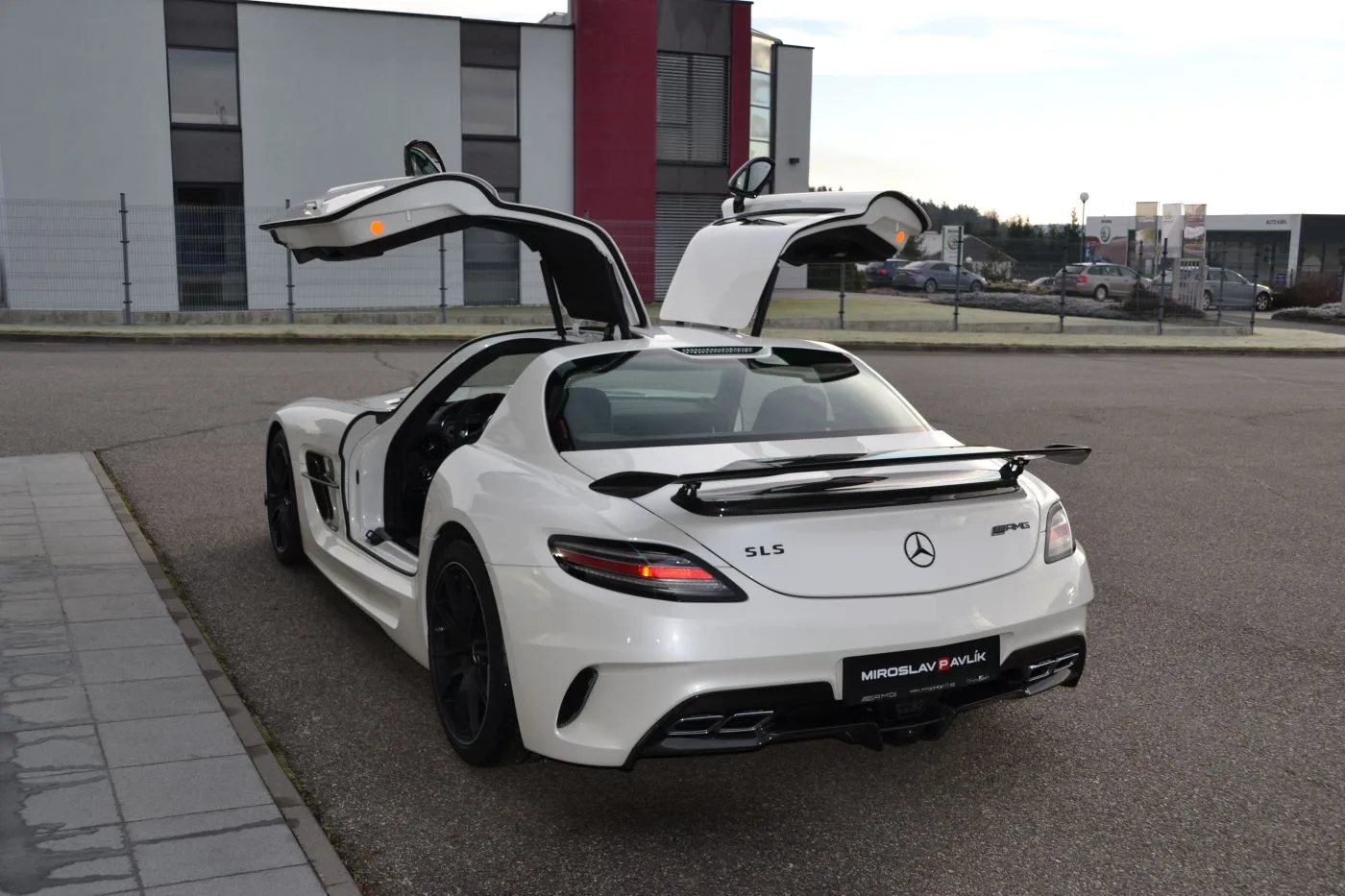 2014 Mercedes-AMG SLS Black Series proposée par un concessionnaire spécialisé à Písek, Tchéquie, photo 3 sur 13