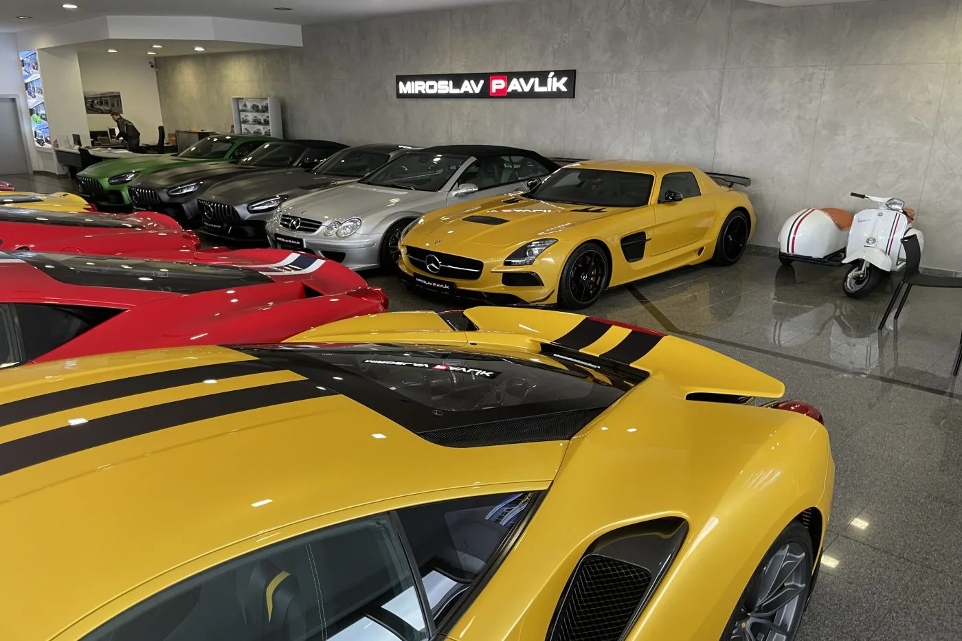 2014 Mercedes-AMG SLS Black Series offered by a specialist dealer in Písek, Czechia, photo 20 of 20