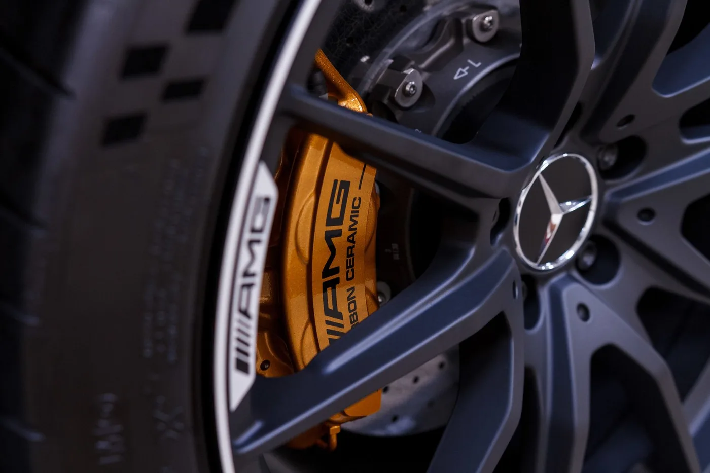 2014 Mercedes-AMG SLS Black Series sold by a specialist dealer in Costa Mesa, United States, photo 11 of 15