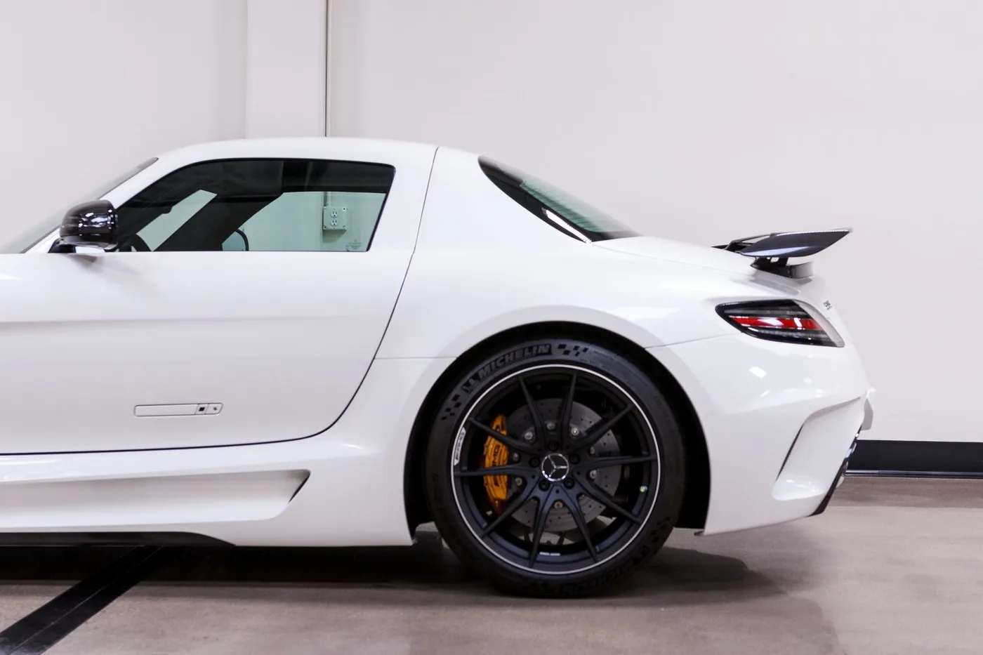 2014 Mercedes-AMG SLS Black Series sold by a specialist dealer in Costa Mesa, United States, photo 13 of 15