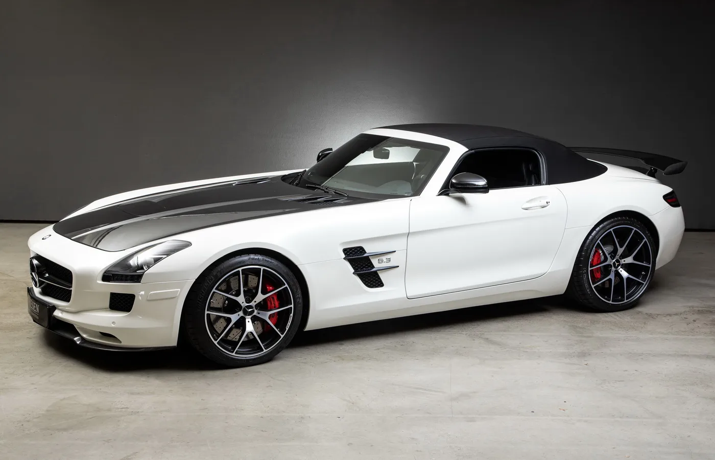 2014 Mercedes-AMG SLS GT Final Edition Roadster, 2/26