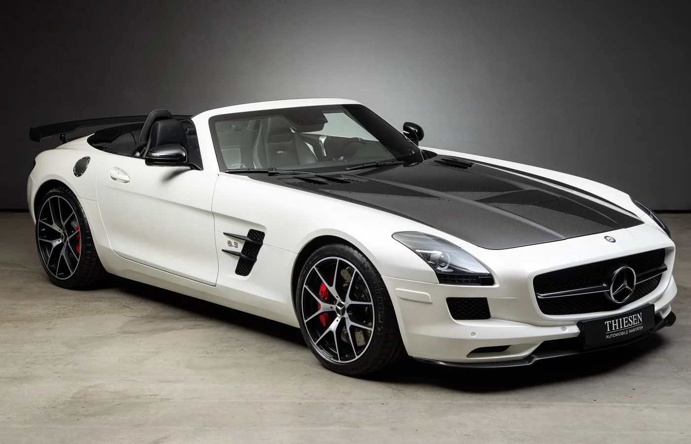 2014 Mercedes-AMG SLS GT Final Edition Roadster, 4/26