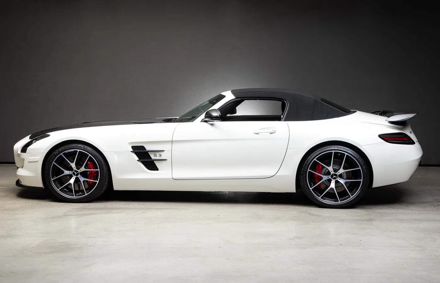 2014 Mercedes-AMG SLS GT Final Edition Roadster, 5/26