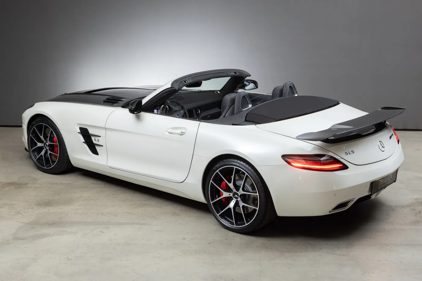 2014 Mercedes-AMG SLS GT Final Edition Roadster, 8/26