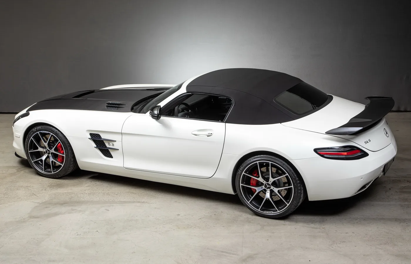 2014 Mercedes-AMG SLS GT Final Edition Roadster, 9/26