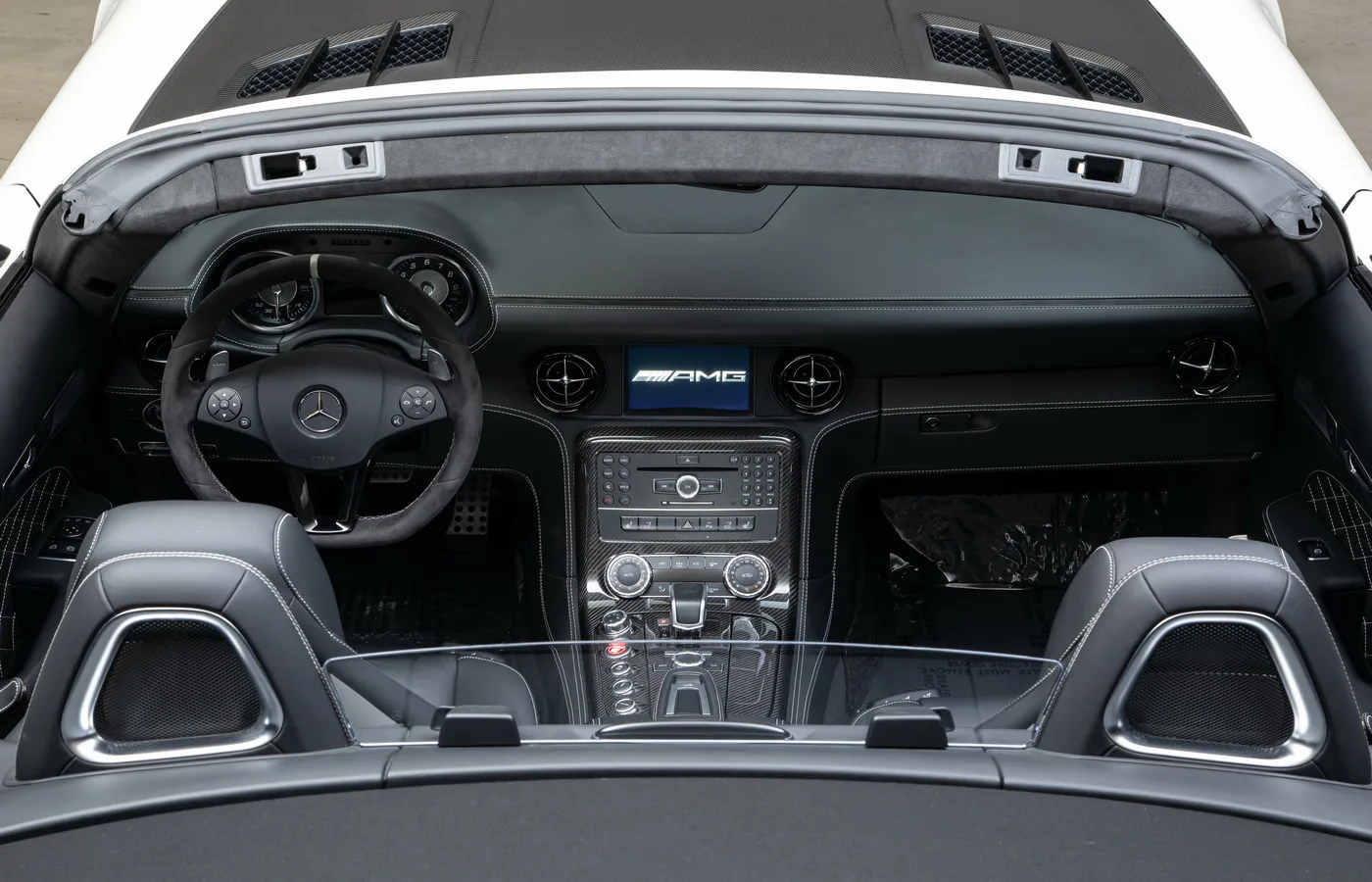 2014 Mercedes-AMG SLS GT Final Edition Roadster, 19/26
