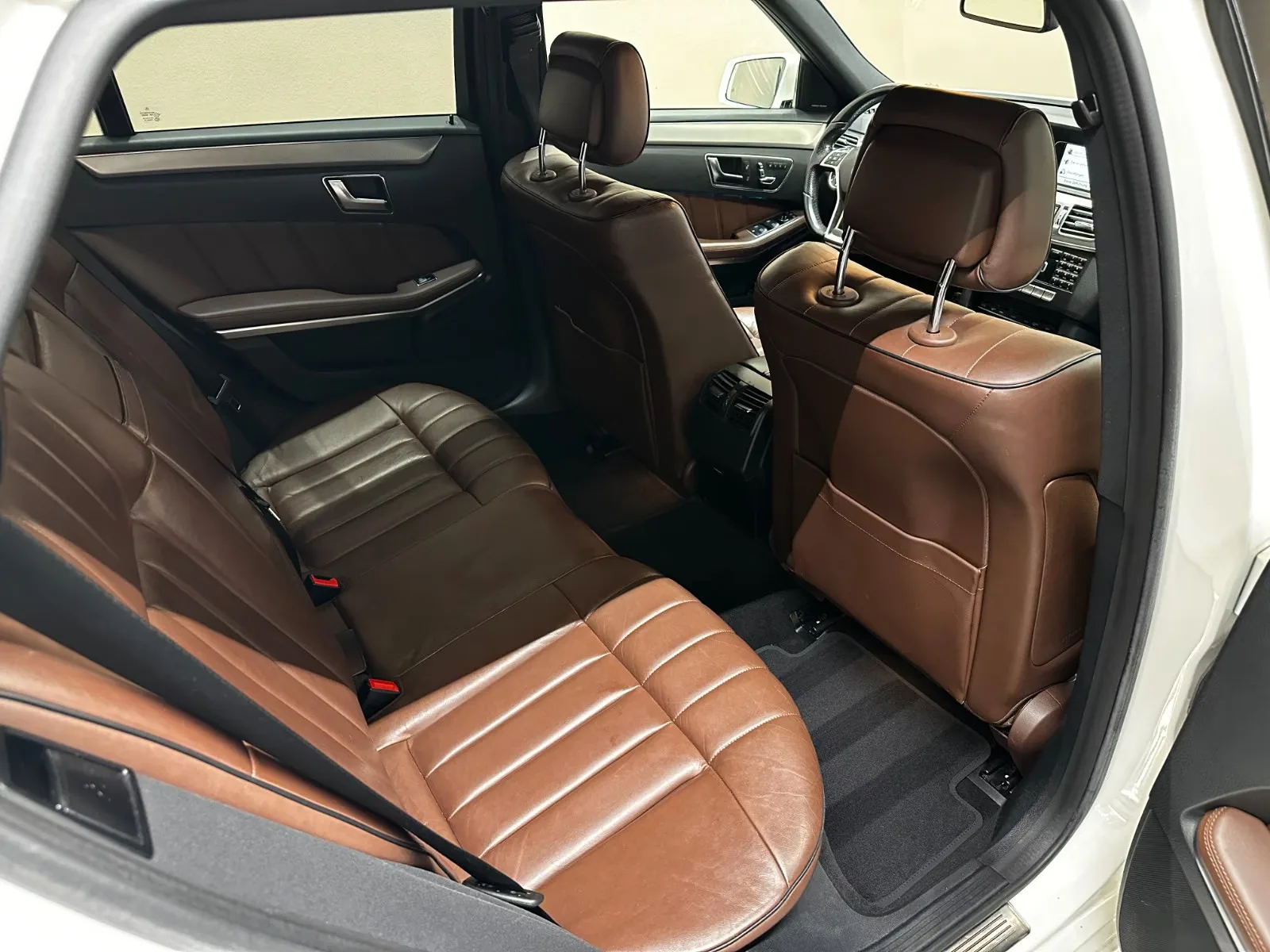 2014 Mercedes-Benz E 400 4MATIC, Estate, 18/25