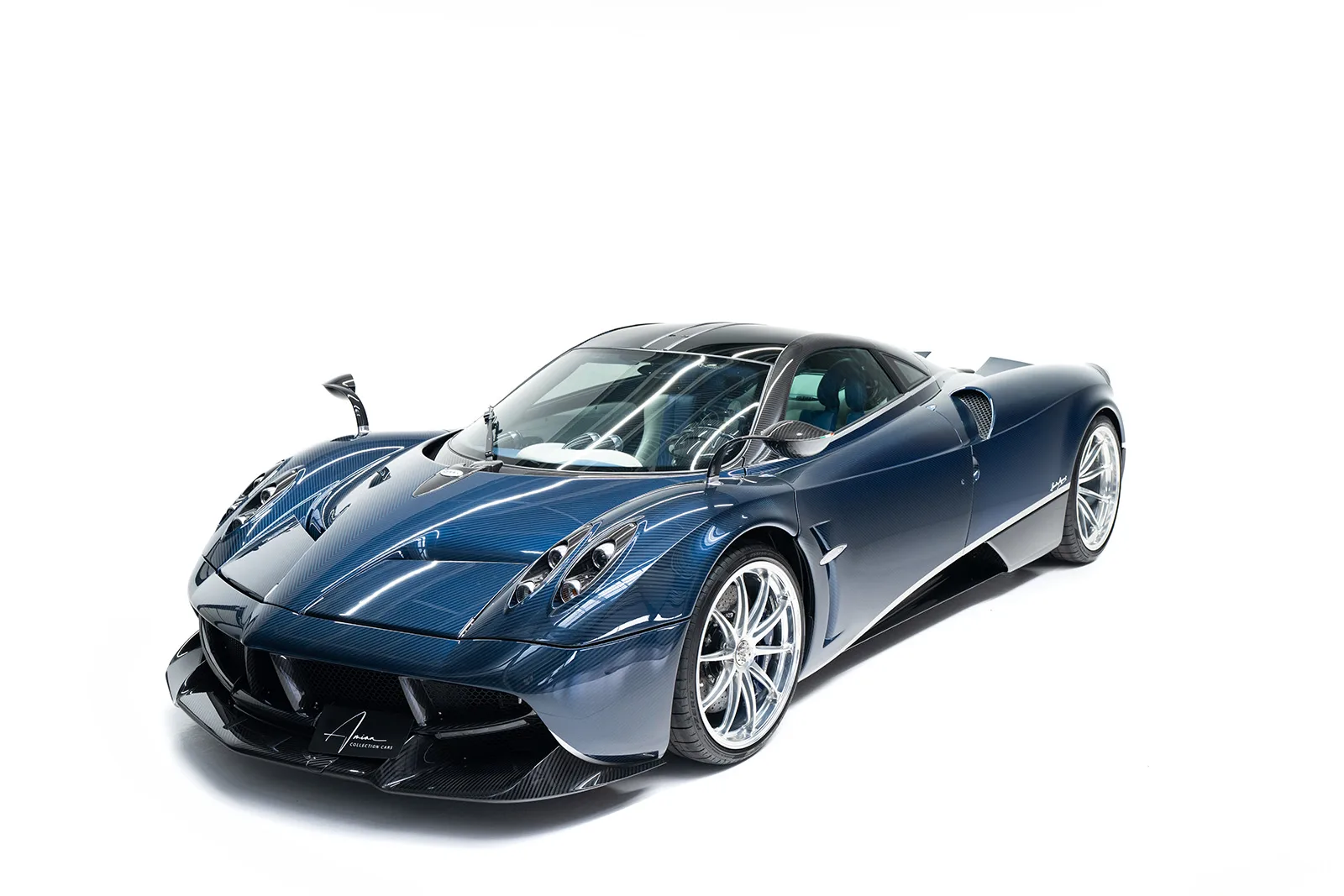 2014 Pagani Huayra offered by a specialist dealer in Kerpen, Germany, main photo