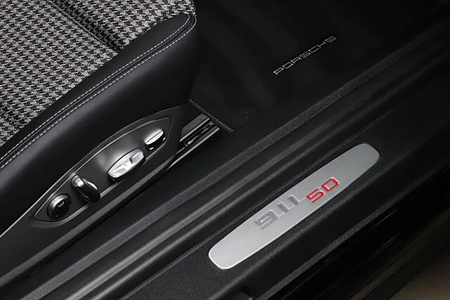 2014 Porsche 911 Carrera S 50 Years Edition, 16/29