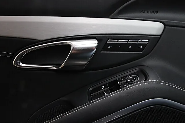 2014 Porsche 911 Carrera S 50 Years Edition, 23/29