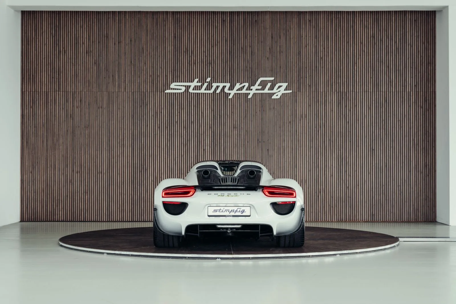 2014 Porsche 918 Spyder, 4/30