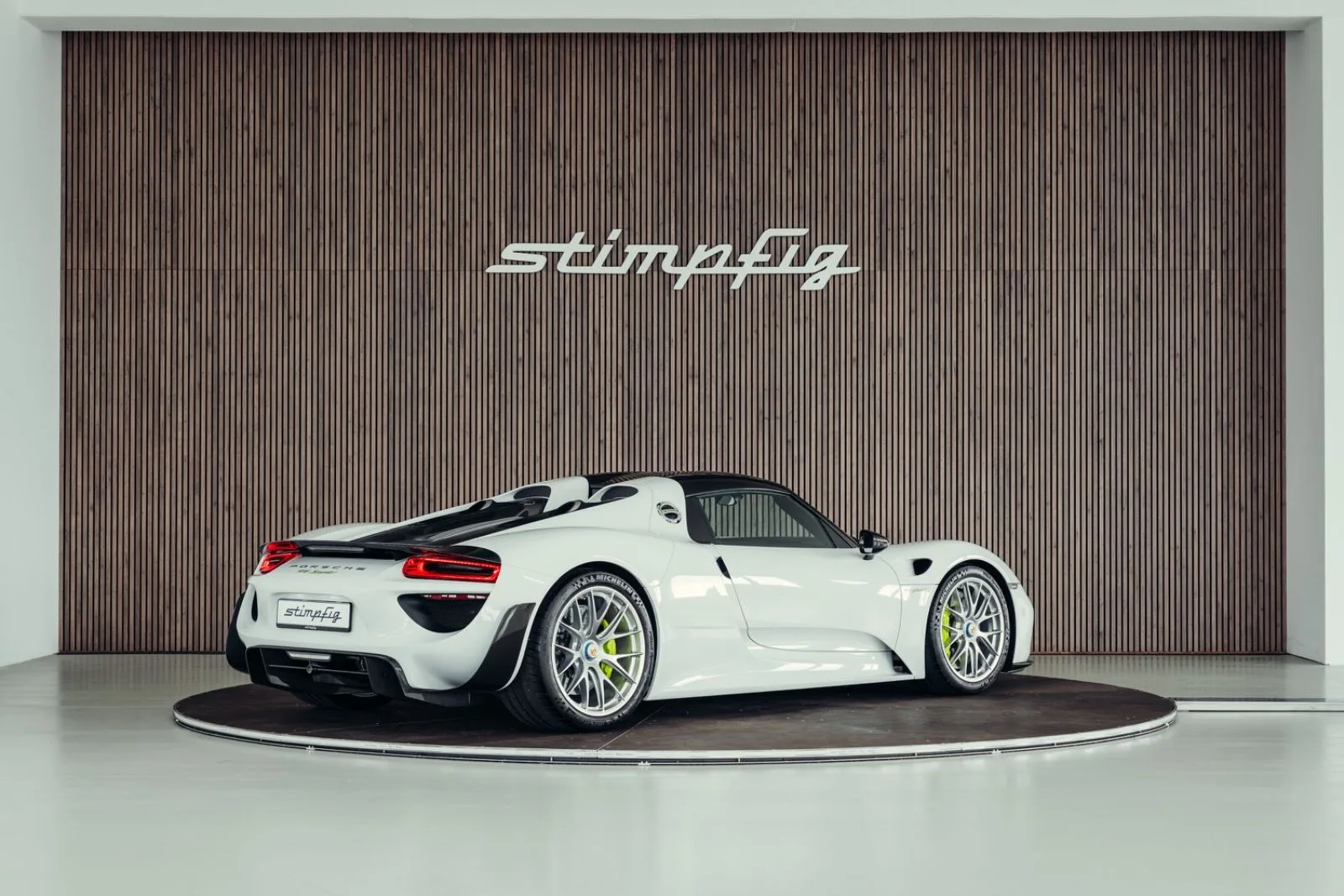 2014 Porsche 918 Spyder, 5/30