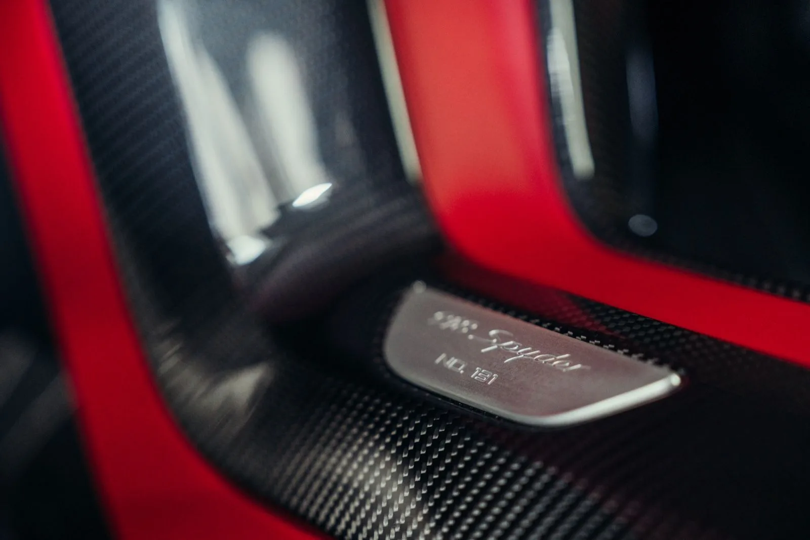 2014 Porsche 918 Spyder, 29/30