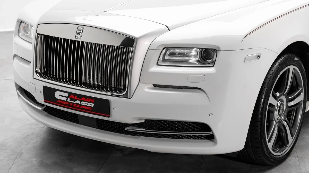 2014 Rolls-Royce Wraith offered by a specialist dealer in Dubai, United Arab Emirates, photo 7 of 25