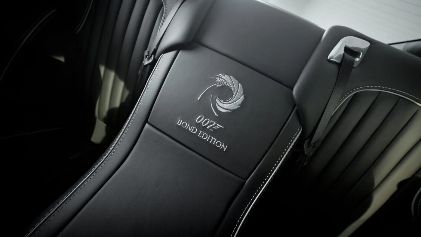 2015 Aston Martin DB9 GT proposée par un concessionnaire spécialisé à Cologne, Allemagne, photo 4 sur 20