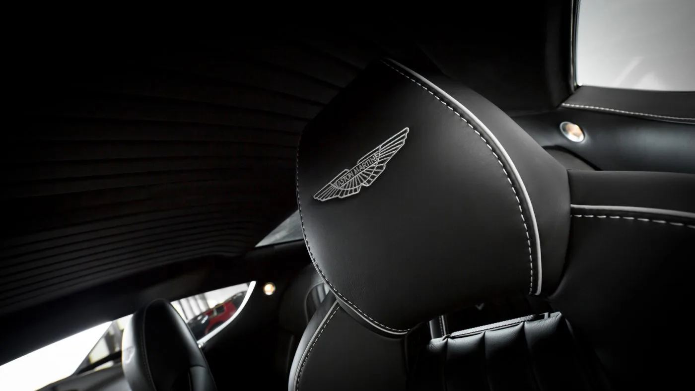 2015 Aston Martin DB9 GT proposée par un concessionnaire spécialisé à Cologne, Allemagne, photo 6 sur 20