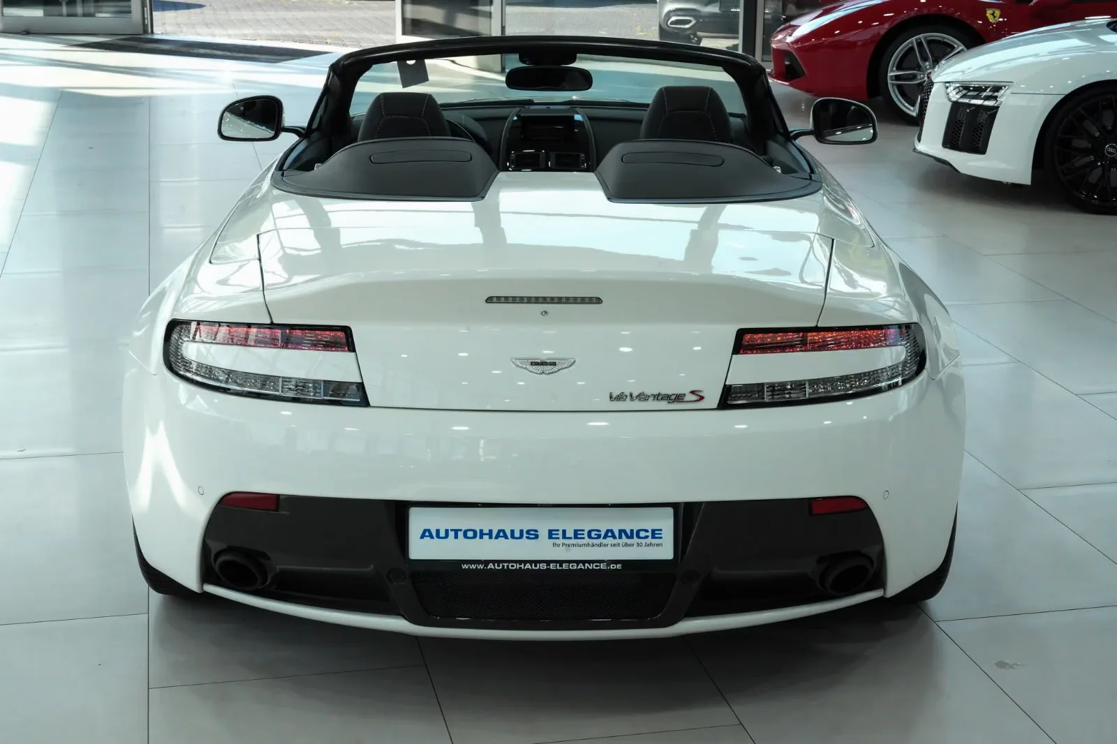 2015 Aston Martin V12 Vantage S Roadster, 5/30