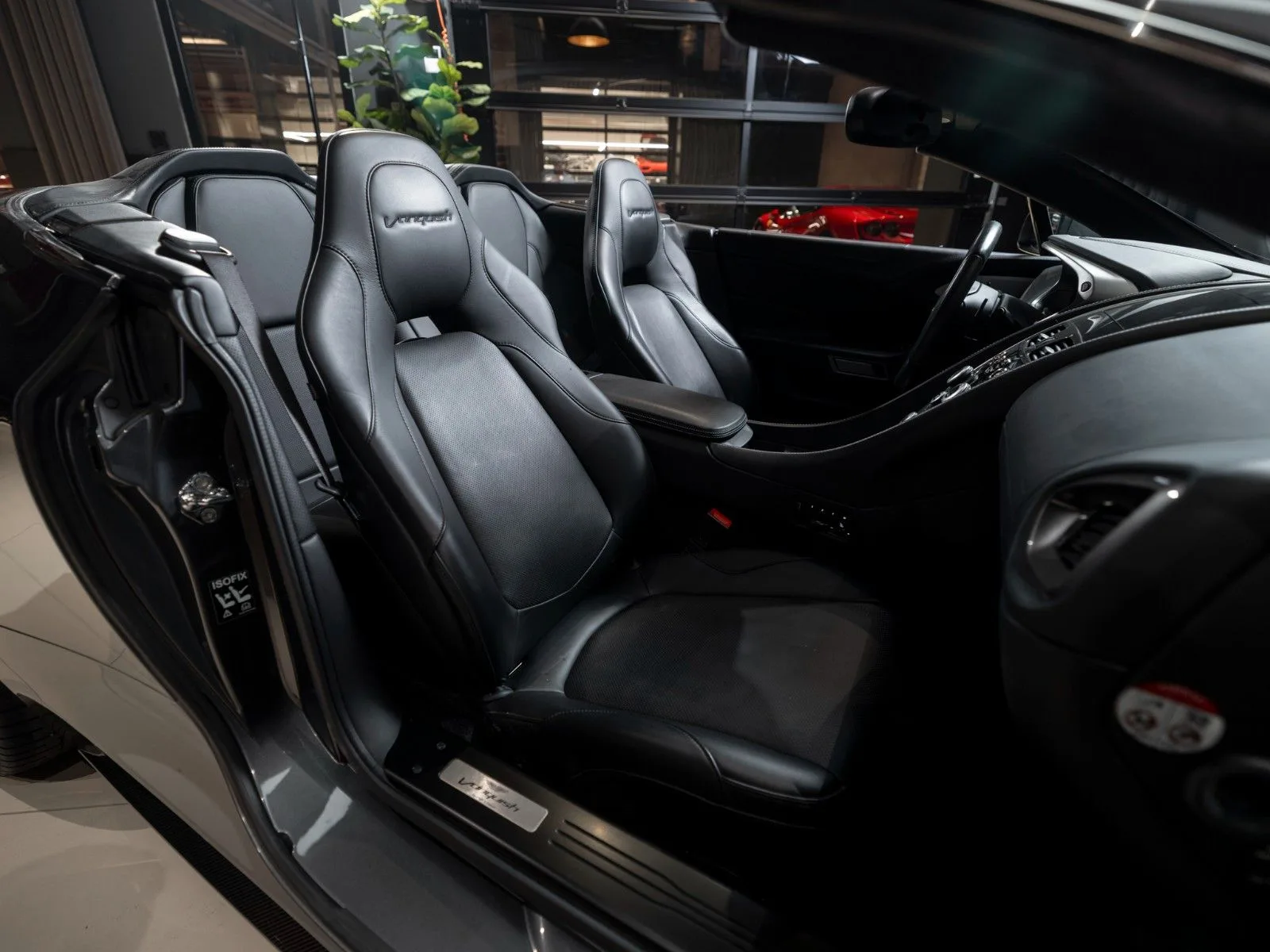 2015 Aston Martin Vanquish Volante, 9/26