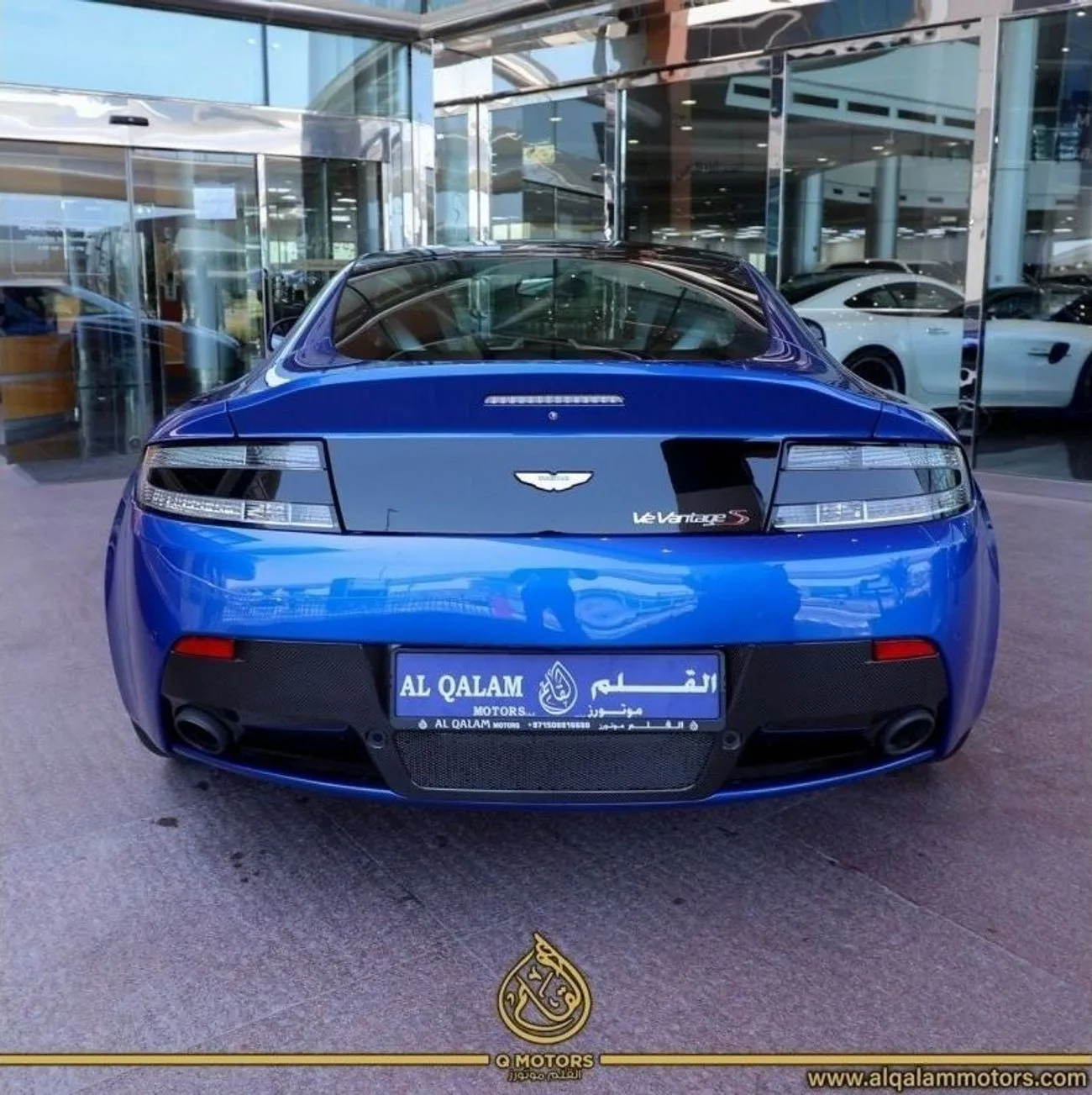 2015 Aston Martin Vantage S angeboten von einem Fachhändler in Dubai, Vereinigte Arabische Emirate, Foto 10 von 11